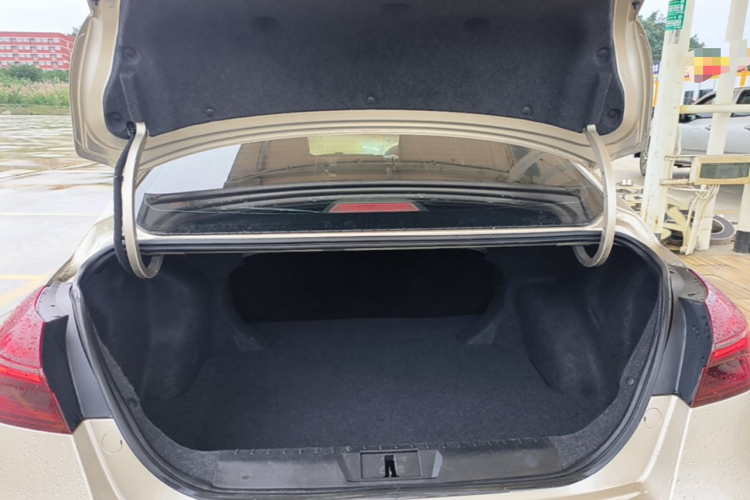 GEELY Emgrand 2020 car image #19
