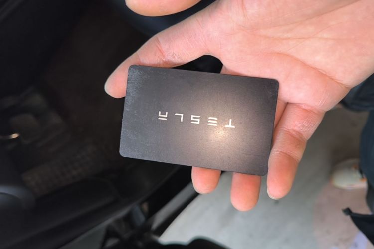 Tesla Model Y 2022 صورة سيارة #9