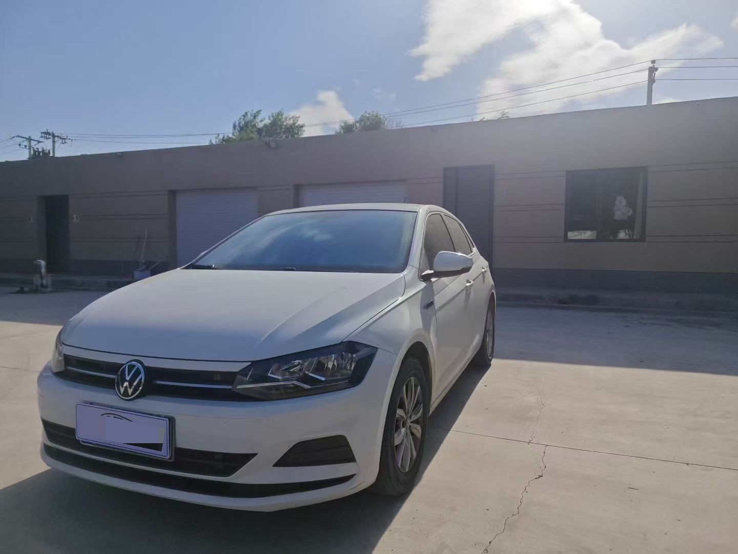 Volkswagen Polo 2021 car image 