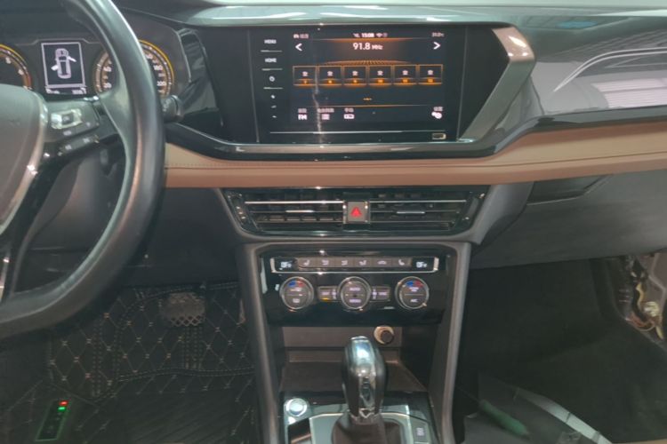 Volkswagen Tharu 2020 #17 Volkswagen Tharu 2020 car image #17