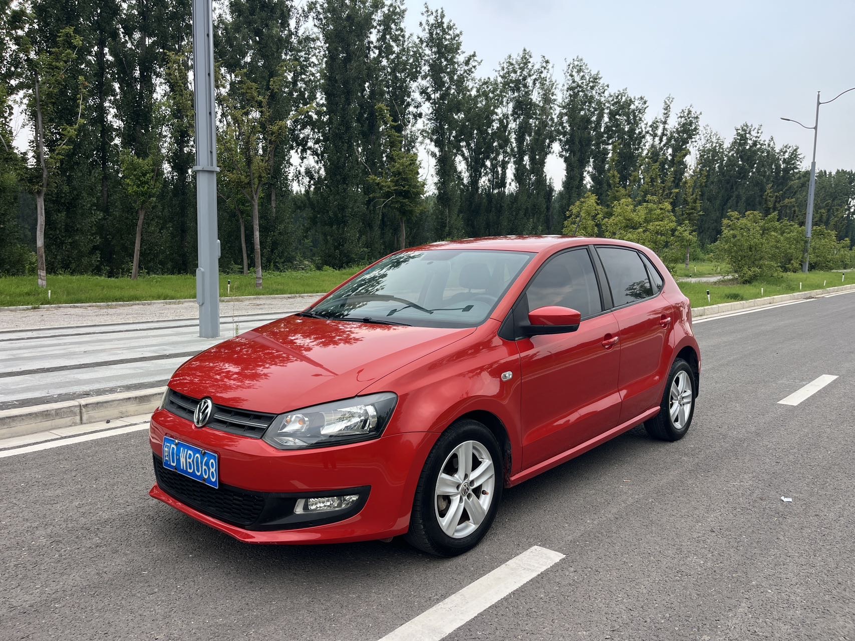 Volkswagen Polo 2012 Volkswagen Polo 2012 car image
