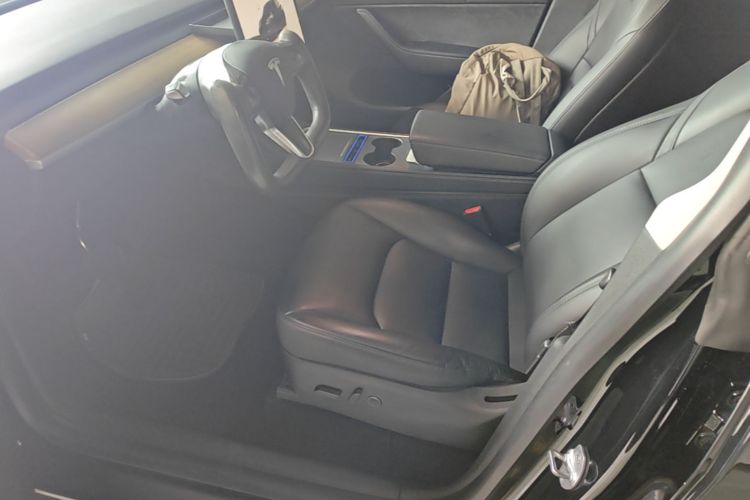 Tesla Model Y 2021 #15 Tesla Model Y 2021 car image #15