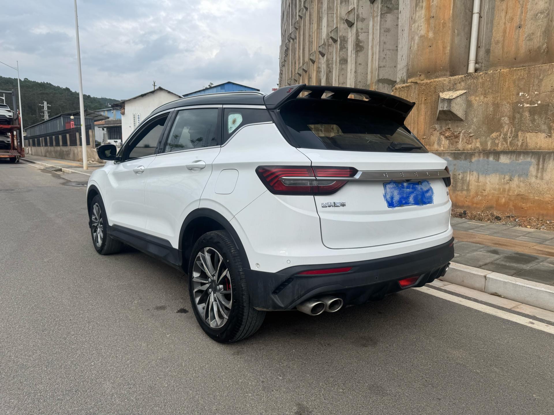 GEELY Coolray 2019 car image #12