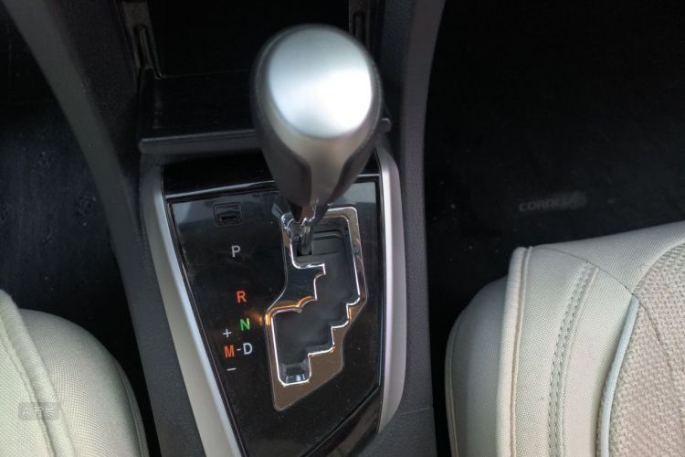 Toyota Corolla 2018 car image #16