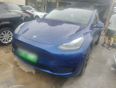 Tesla Model Y 2023 Tesla Model Y 2023 car image