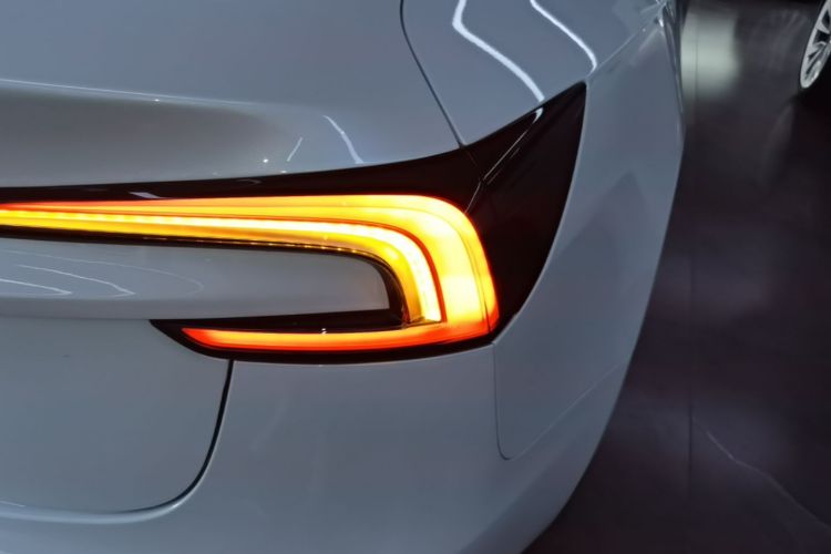 Tesla Model 3 2025 #8 Tesla Model 3 2025 car image #8