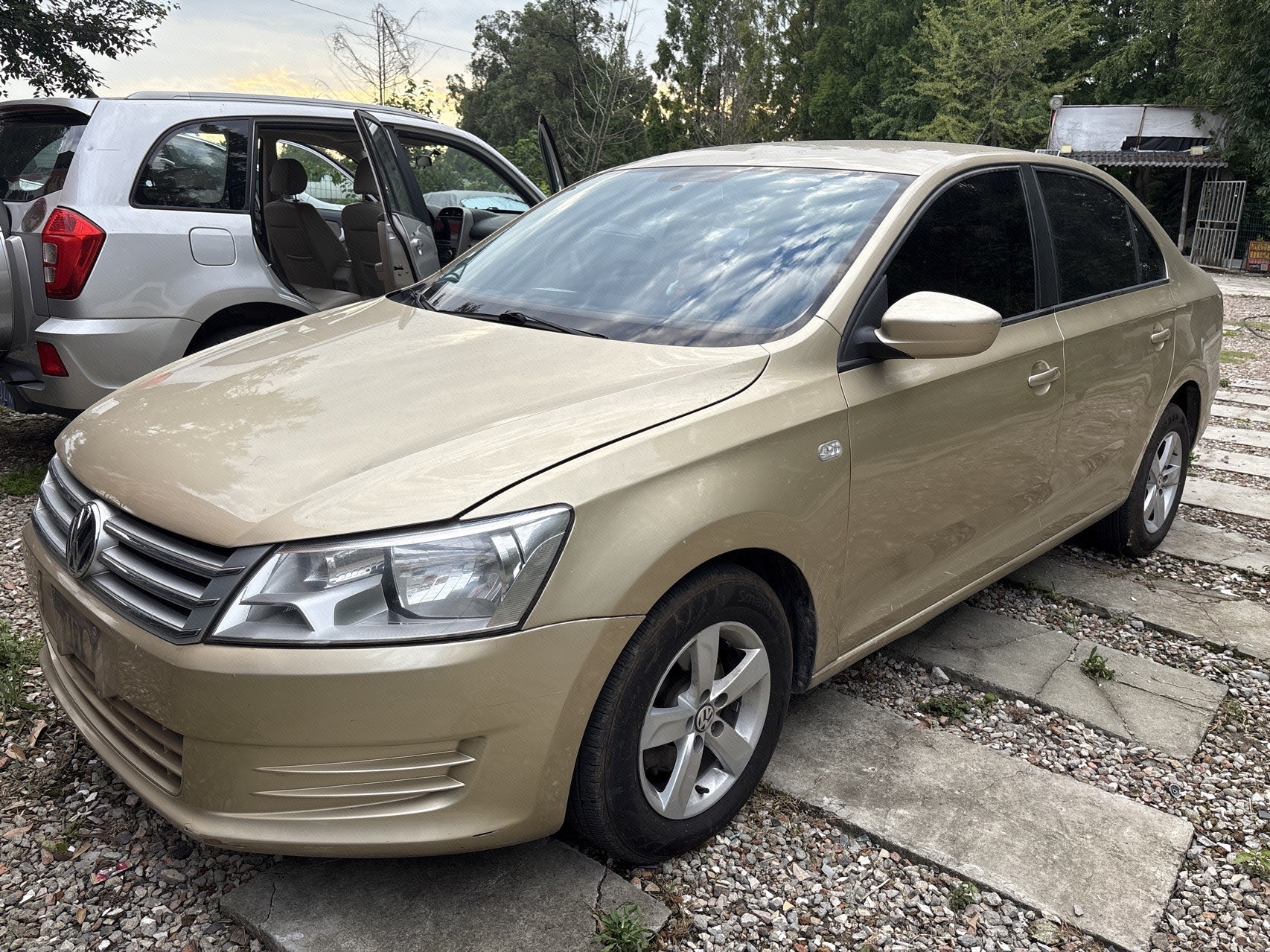 Volkswagen Santana 2014 car image 