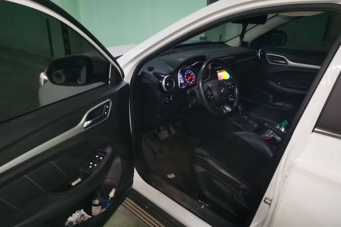 MG ZS 2017 car image #23