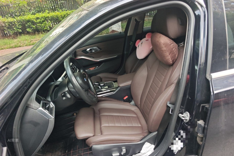 BMW 3 Series 2020 immagine di auto #17