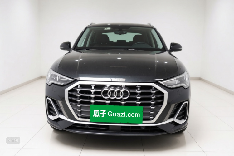 Audi Q3 2021 car image #3