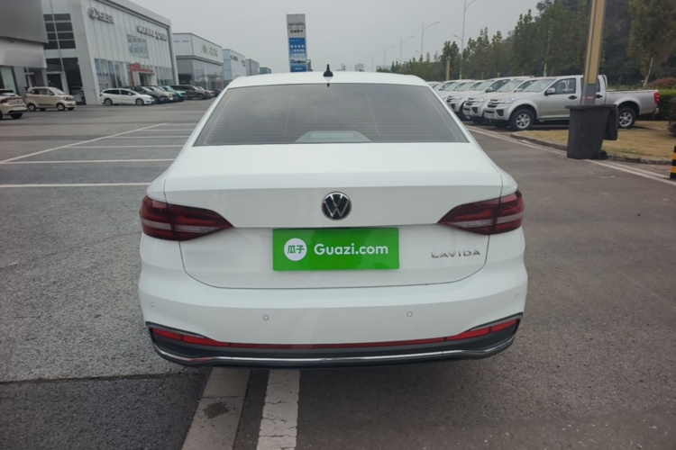 Volkswagen Lavida 2022 صورة سيارة #6