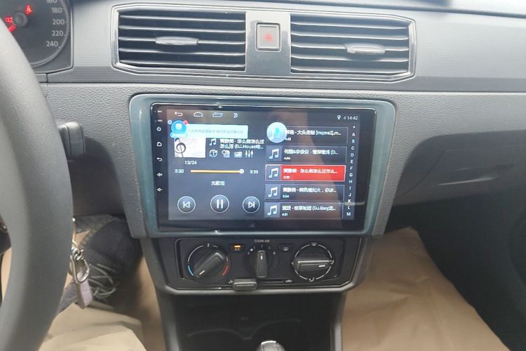 Volkswagen Santana 2018 #13 Volkswagen Santana 2018 car image #13