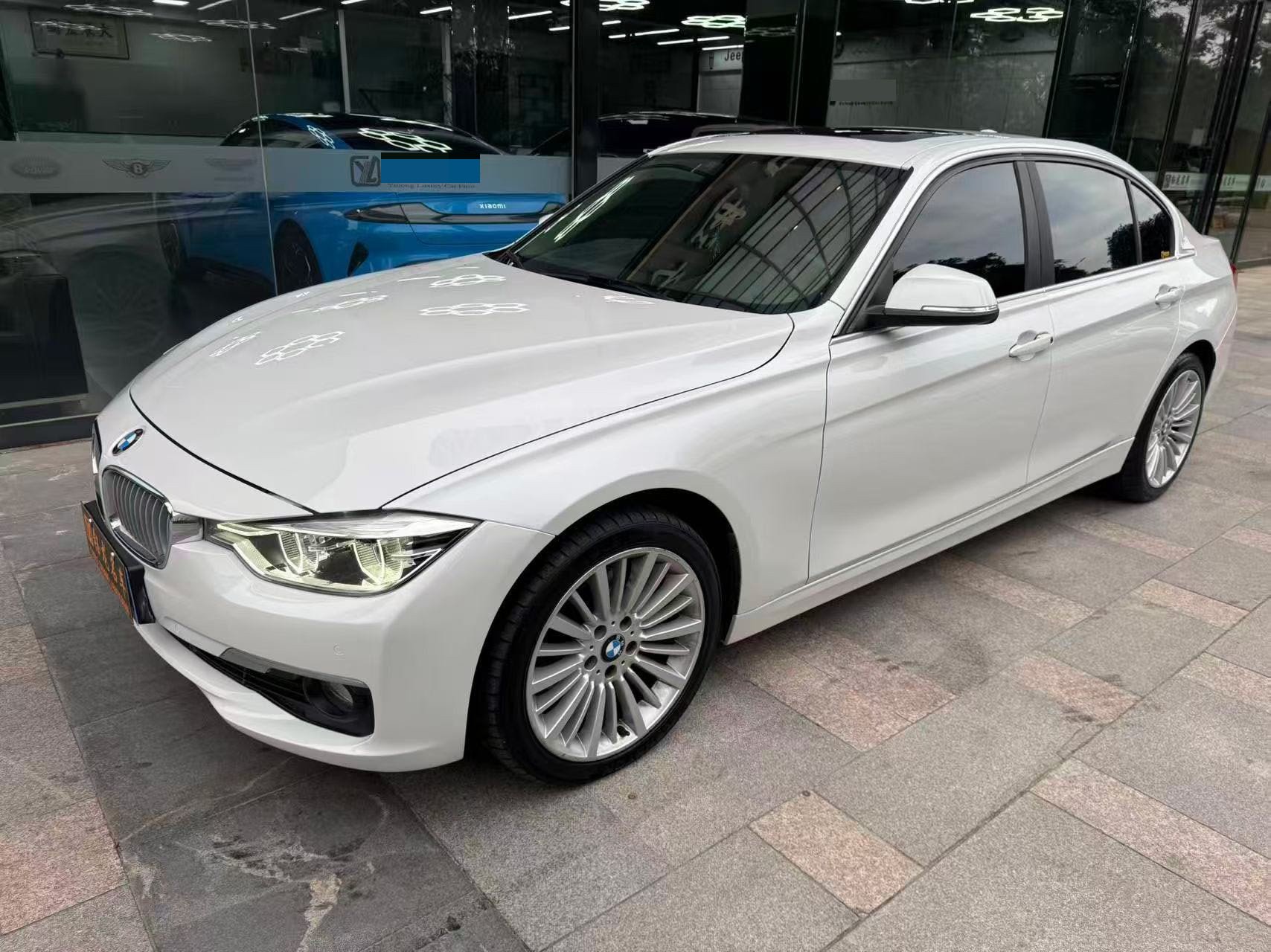 BMW 3 Series 2018 BMW 3 Series 2018 car image