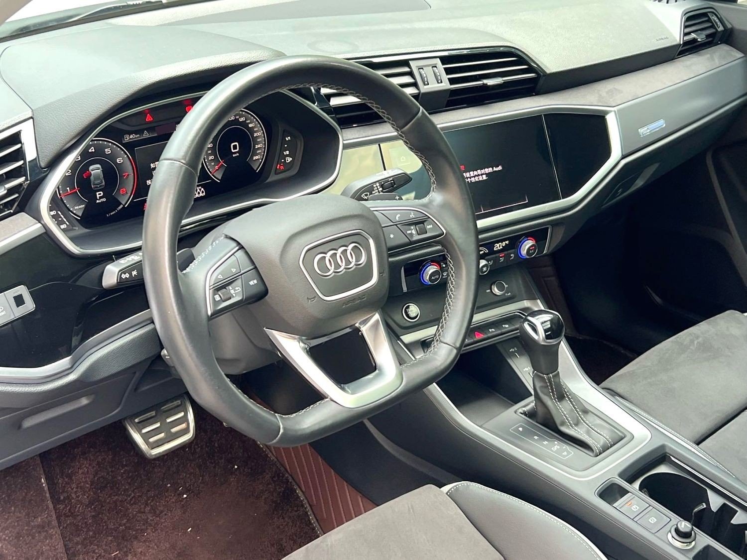 Audi Q3 2022 car image #6