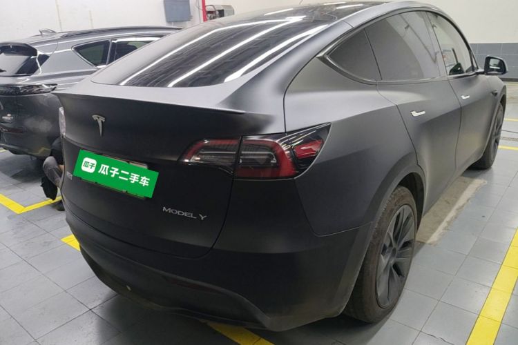 Tesla Model Y 2024 #7 Tesla Model Y 2024 immagine di auto #7