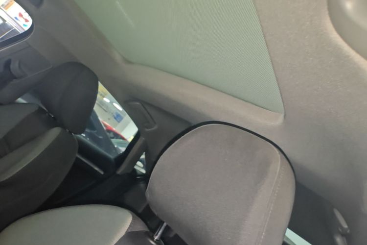 Audi A3 2018 car image #18