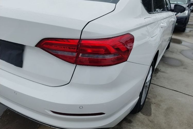 Volkswagen Lavida 2019 car image #8