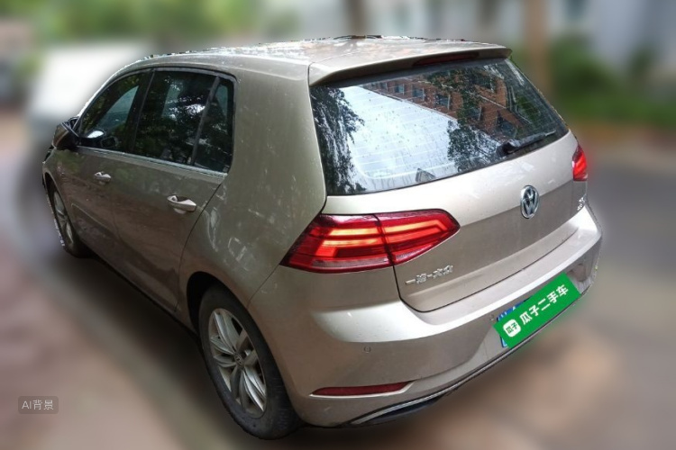 Volkswagen Golf 2018 car image #5