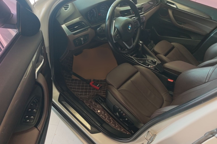 BMW X1 2019 #16 BMW X1 2019 car image #16