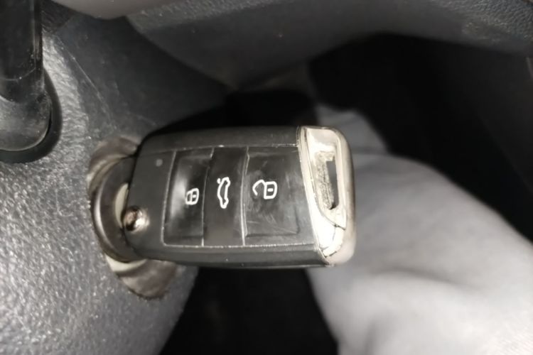 Volkswagen Lavida 2019 car image #9