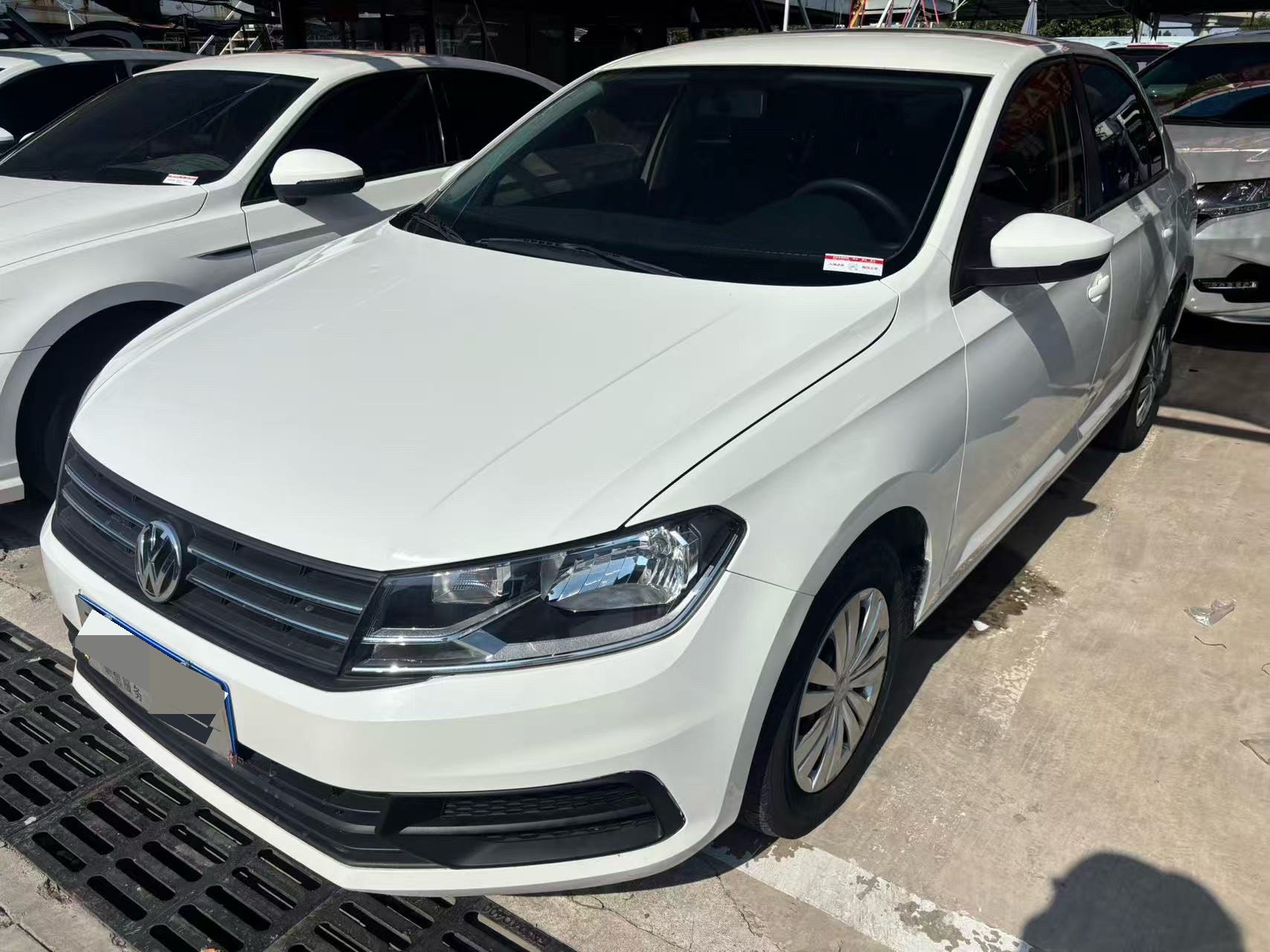 Volkswagen Santana 2022 car image 