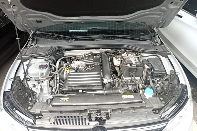 Volkswagen Golf 2025 #20 Volkswagen Golf 2025 car image #20