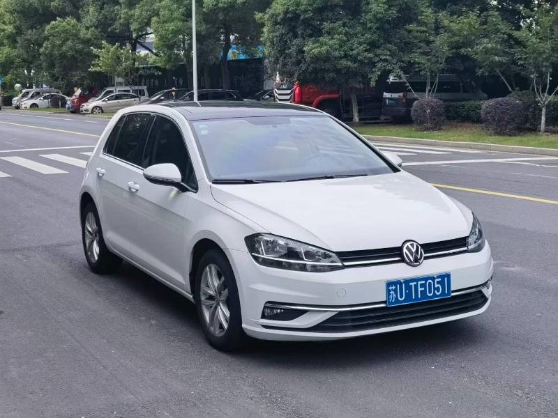 Volkswagen Golf 2018 Volkswagen Golf 2018 car image