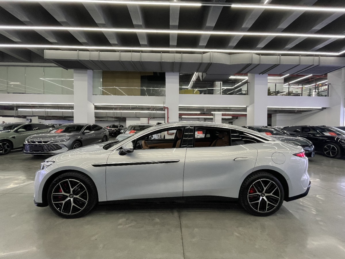 BYD HanL 2025 #2 BYD HanL 2025 صورة سيارة #2