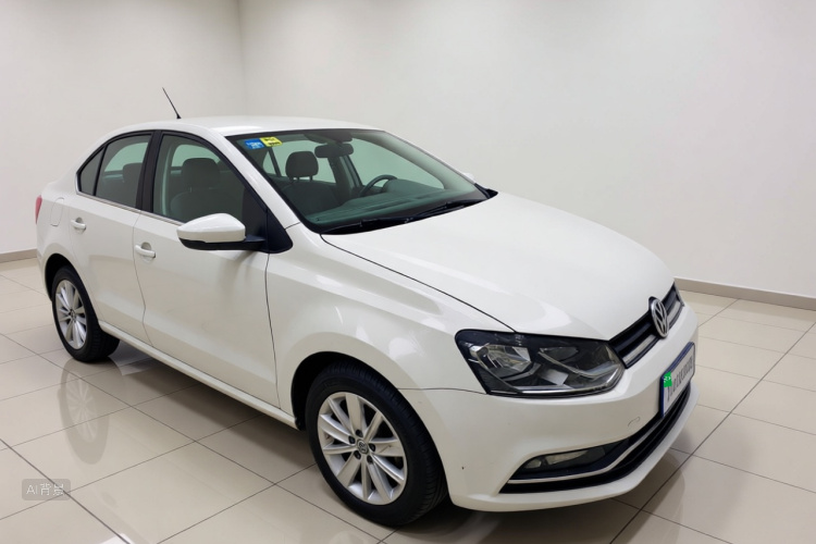 Volkswagen Polo 2015 #4 Volkswagen Polo 2015 car image #4