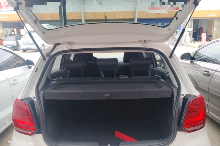 Volkswagen Polo 2016 #19 Volkswagen Polo 2016 car image #19