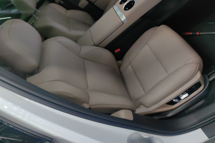 Li L7 2025 image de voiture #24