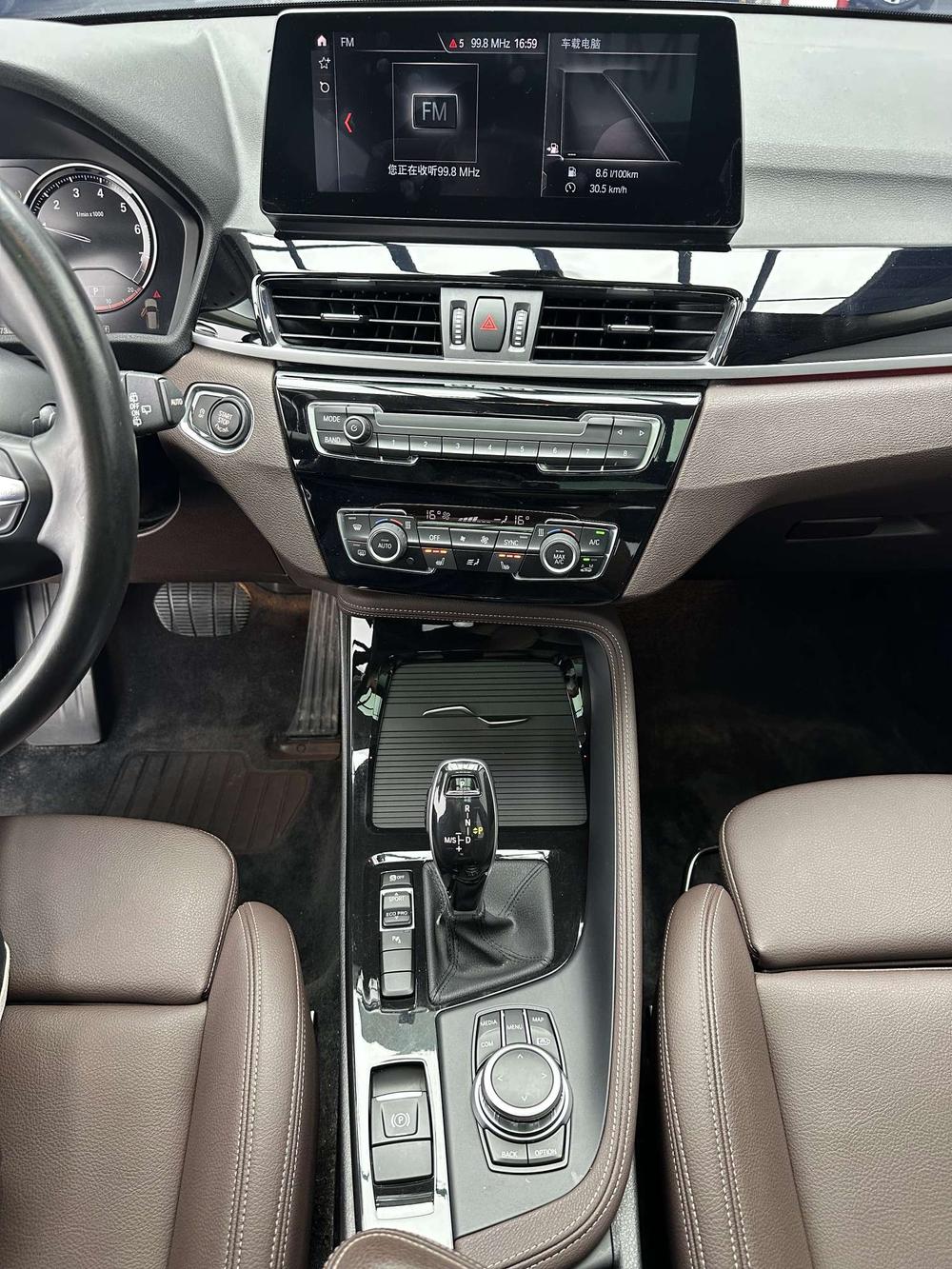 BMW X1 2022 immagine di auto #10