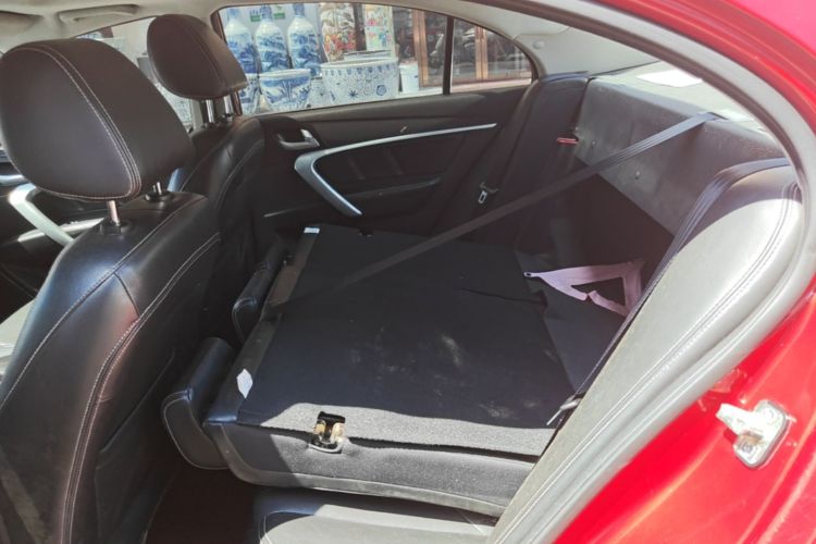 GEELY Emgrand 2016 car image #17