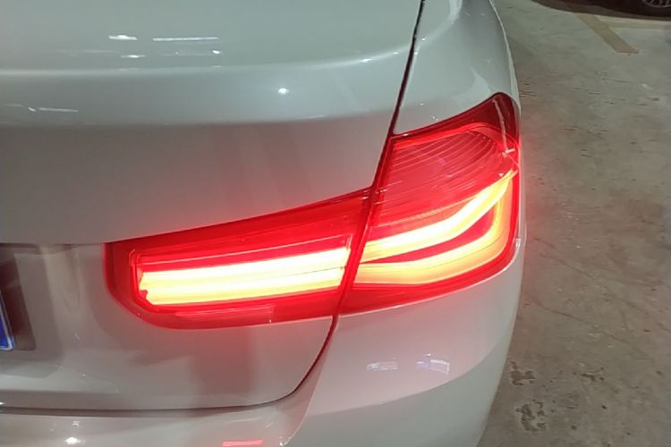 BMW 3 Series 2015 car image #8