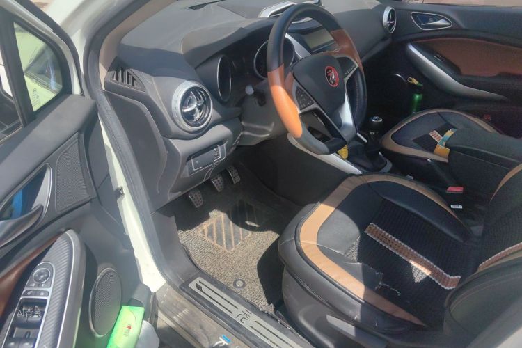 BYD Yuan 2016 #18 BYD Yuan 2016 car image #18