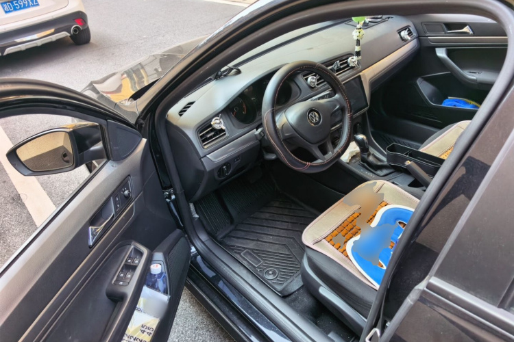 Volkswagen Lavida 2022 car image #9