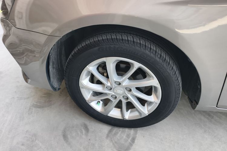GEELY Emgrand 2021 car image #9