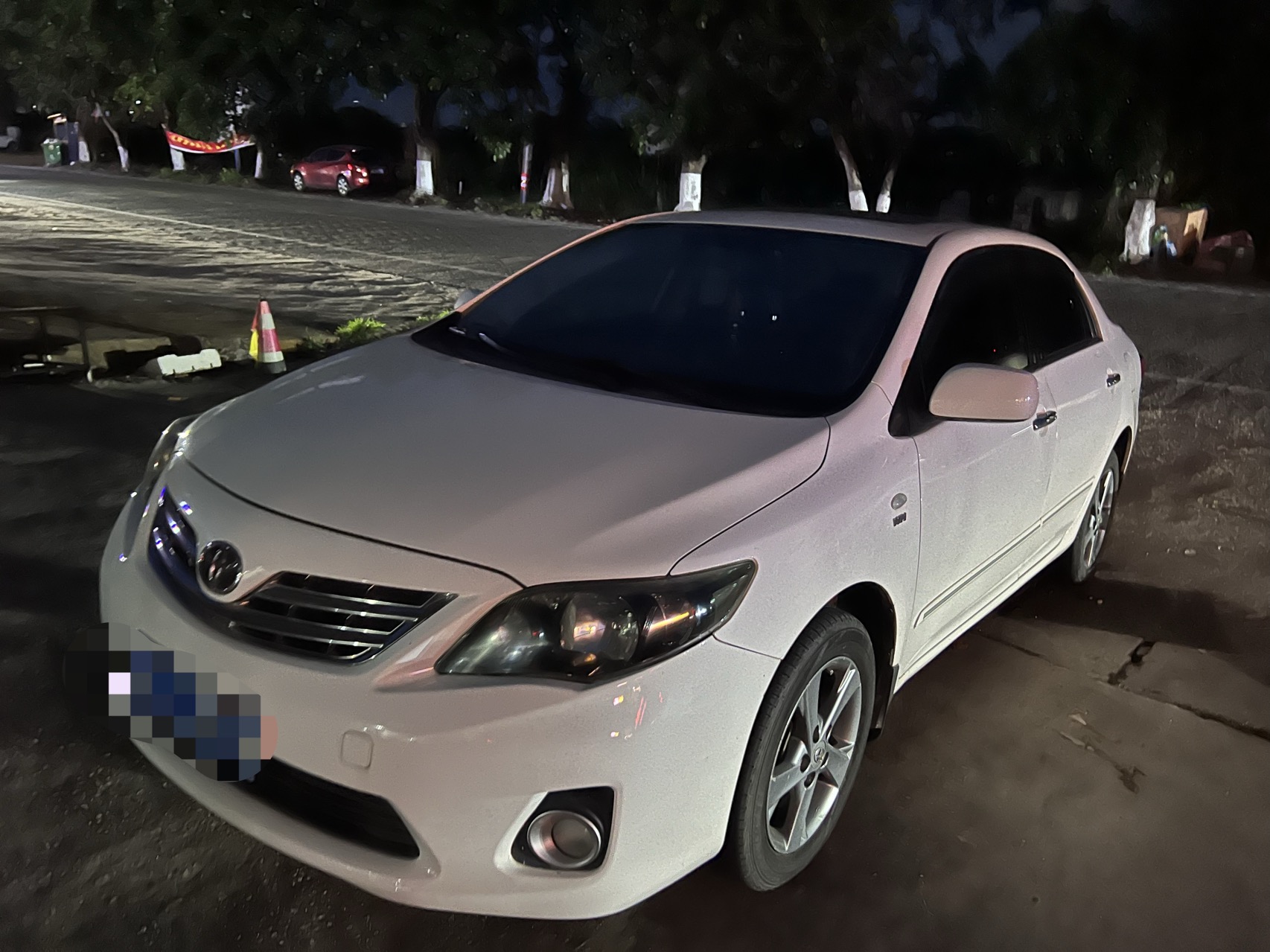 Toyota Corolla 2013 Toyota Corolla 2013 car image