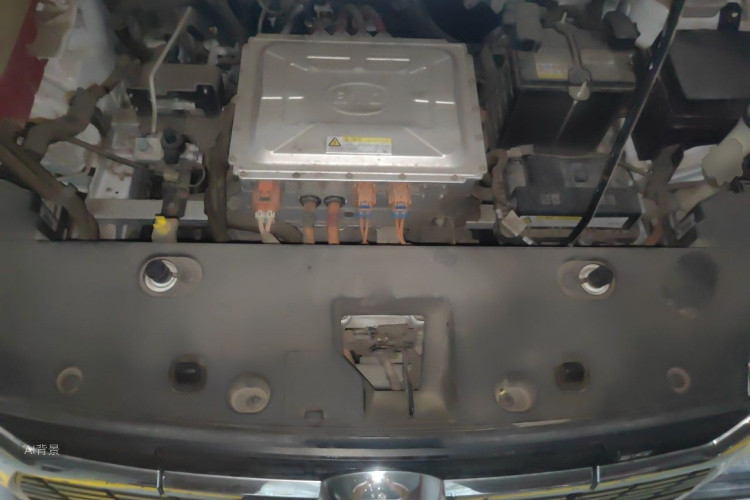 BYD Yuan New Energy 2018 car image #22