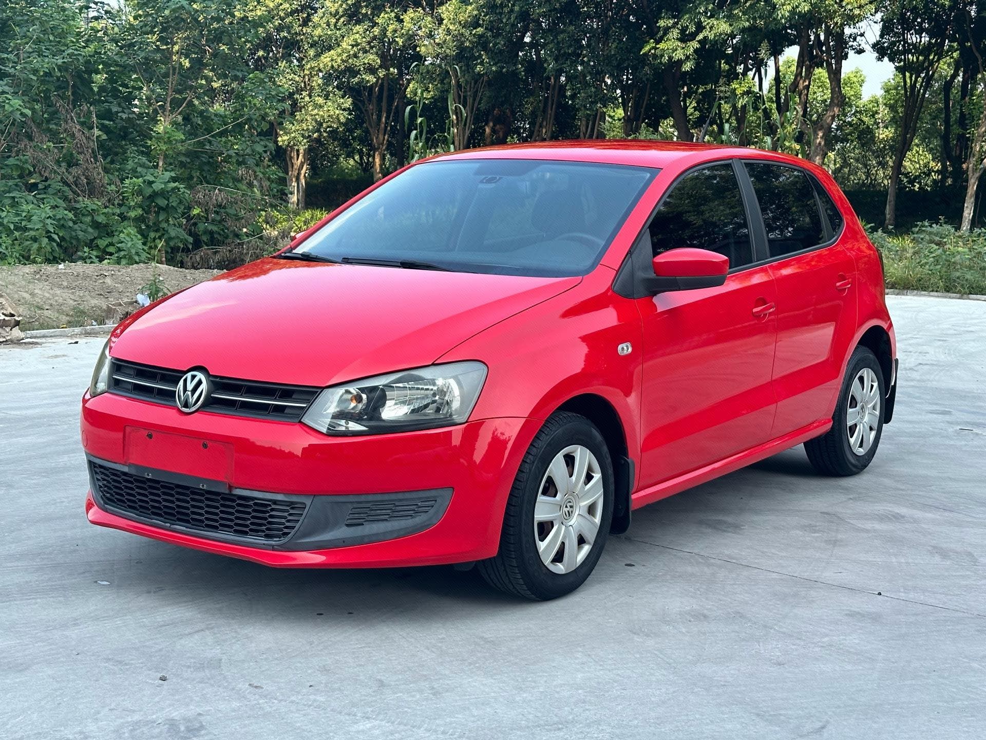 Volkswagen Polo 2014 car image 