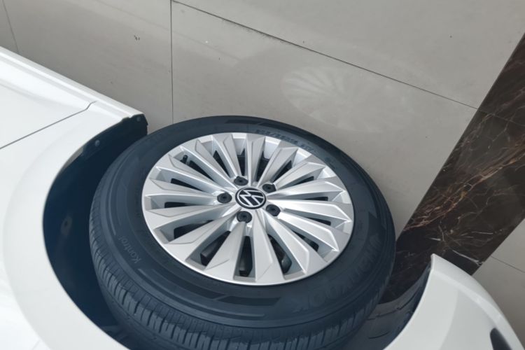 Volkswagen Lavida 2021 car image #9