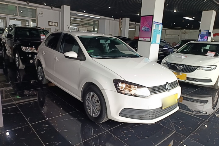 Volkswagen Polo 2019 car image #4