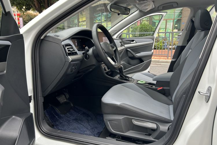 Volkswagen Lavida 2026 car image #11