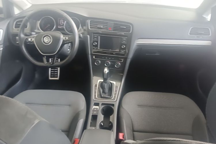 Volkswagen Golf 2018 #10 Volkswagen Golf 2018 car image #10