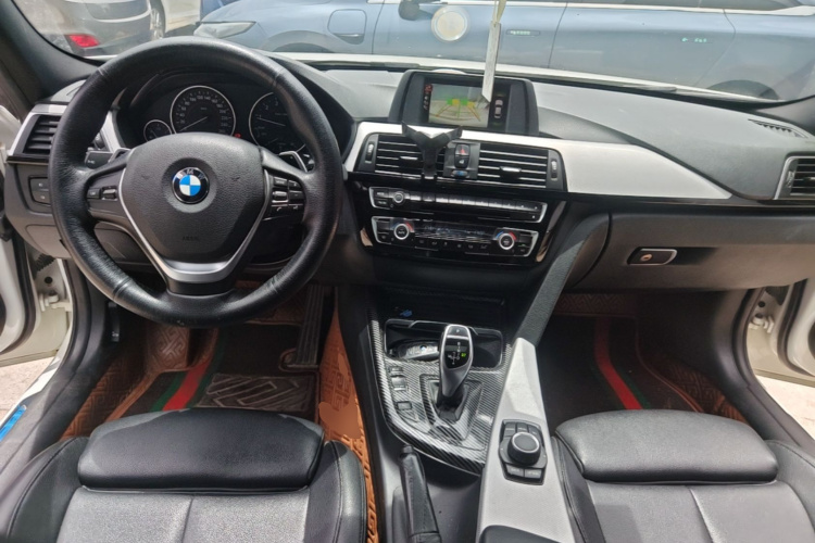 BMW 3 Series 2017 #10 BMW 3 Series 2017 car image #10