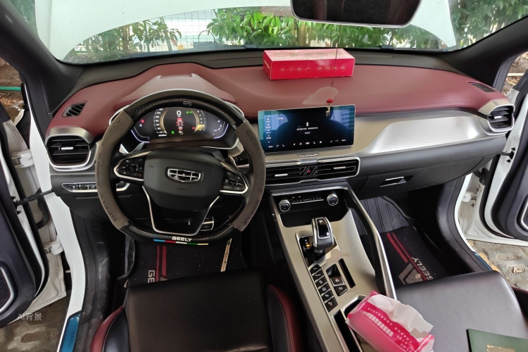 GEELY Coolray 2019 #11 GEELY Coolray 2019 car image #11