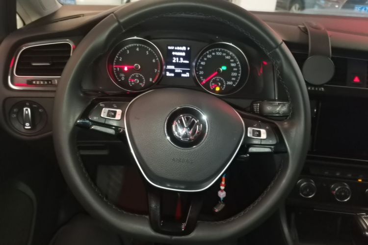 Volkswagen Golf 2019 #11 Volkswagen Golf 2019 car image #11