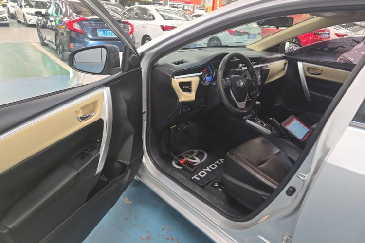 Toyota Corolla 2018 #16 Toyota Corolla 2018 car image #16