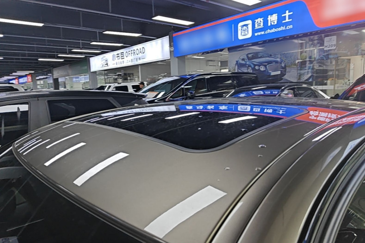 BMW 3 Series 2018 car image #25