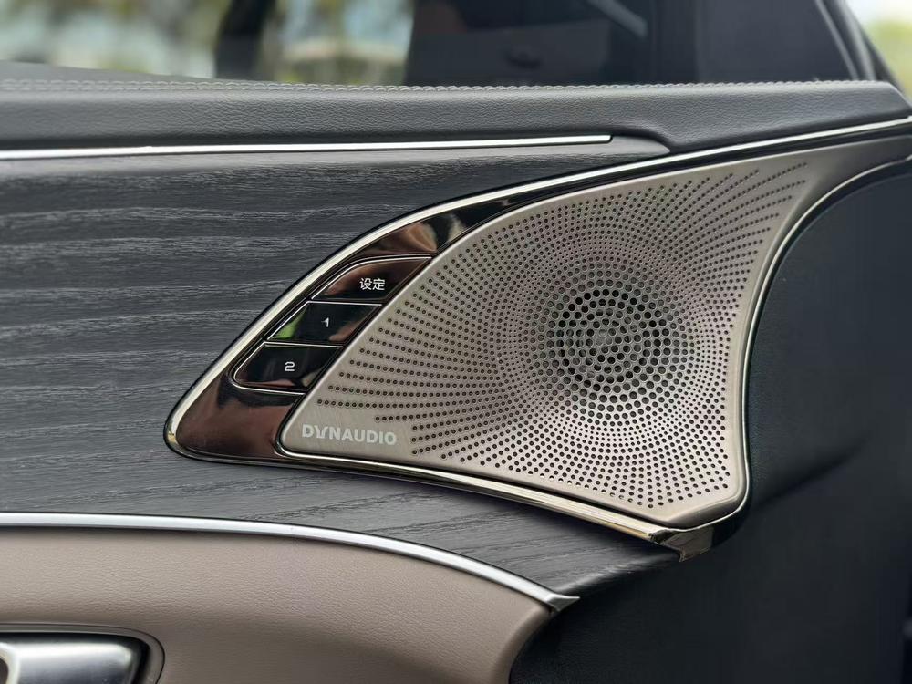 BYD Han 2023 car image #12